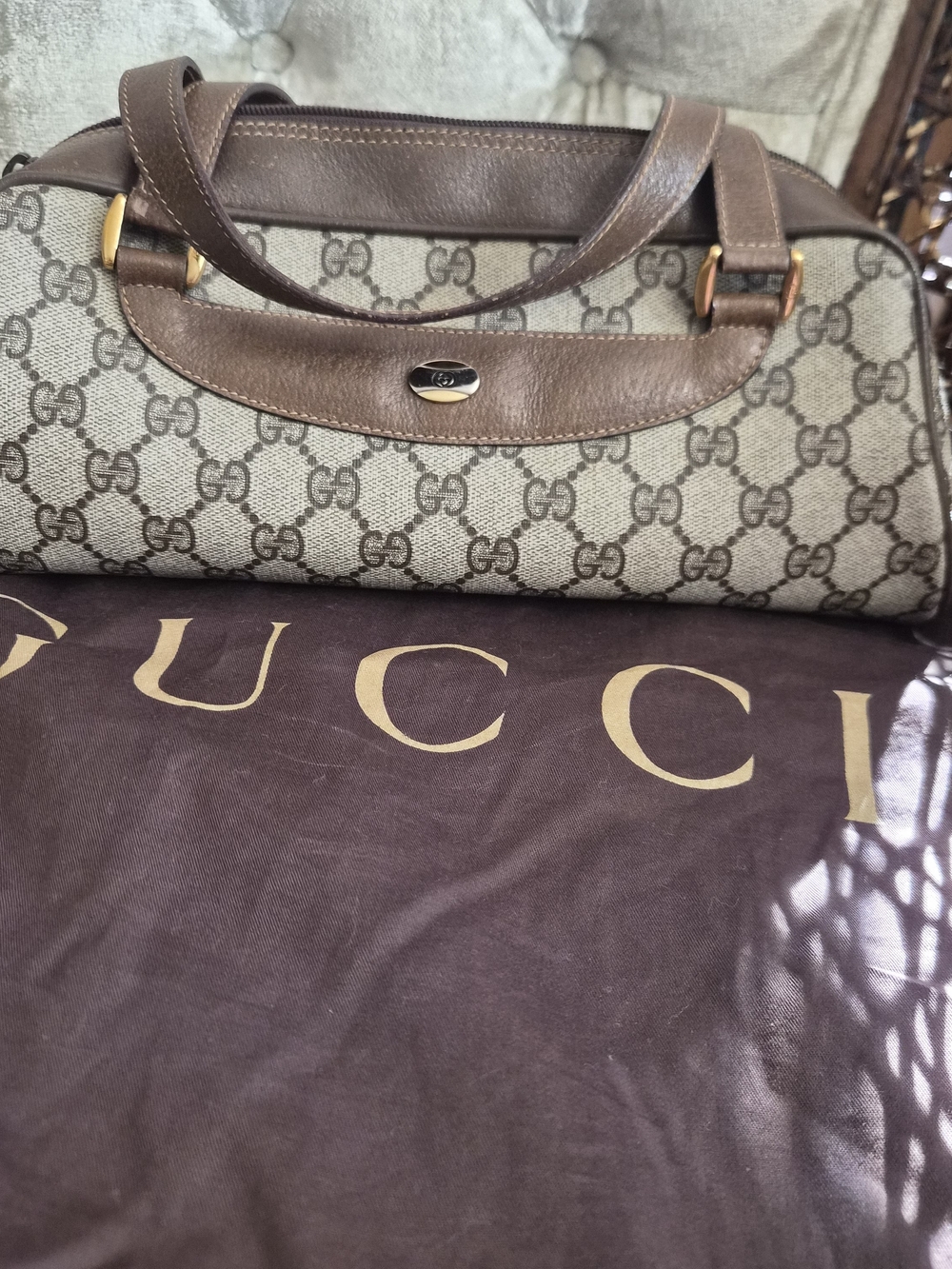 Authentic Vinrage Gucci Brown GG Canvas Top-Handle Bag